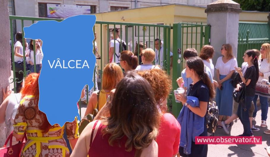 Candidaţi la Bac Candidaţi la Bacalaureat primesc lista cu rezultate