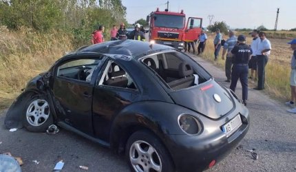 Fată de 28 ani moartă într-un teribil accident la Pârvu Roşu, în Argeş