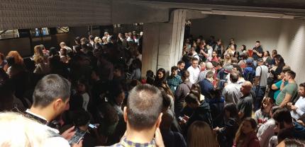 Probleme la metrou, între stația Pipera și Piața Romană