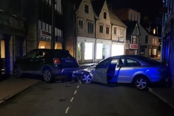 Românul care a produs accidentul din Anglia, condamnat la muncă în folosul comunităţii