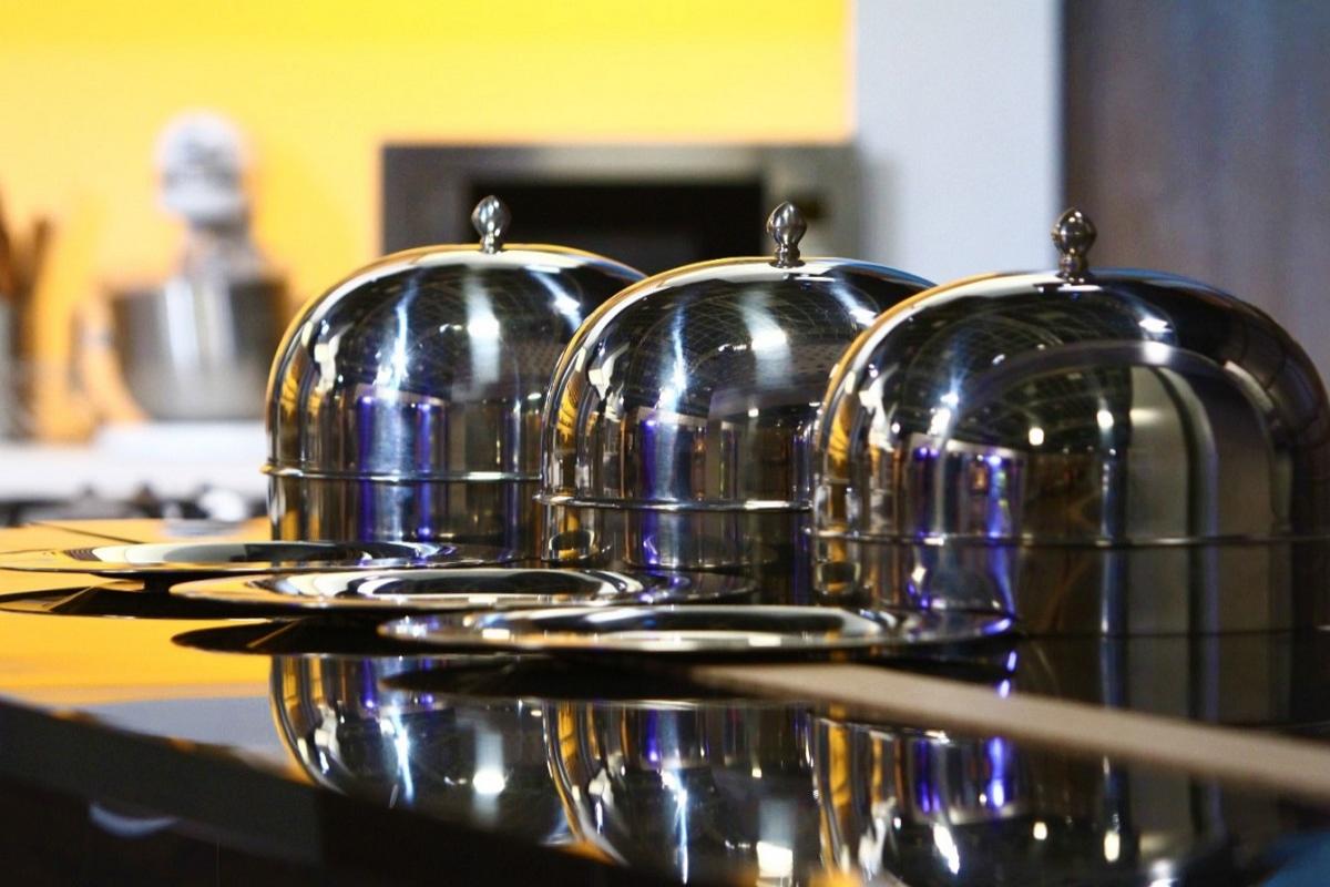 Ce concurenţi apar în noua ediţie Chefi la cuţite