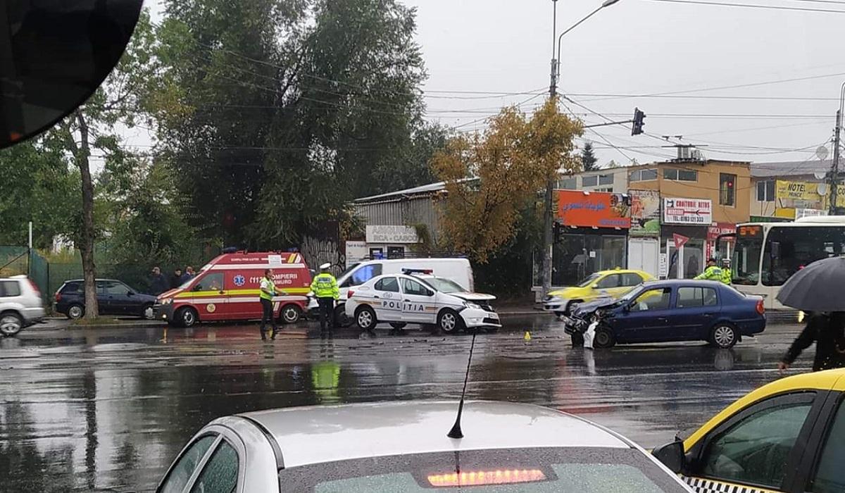 Maşină de Poliţie, accident