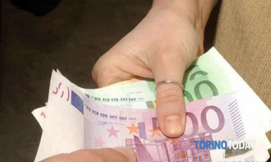 Româncă din Italia, prinsă cu banii furaţi de la patron ascunşi în lenjeria intimă Românca riscă până la şase ani de închisoare