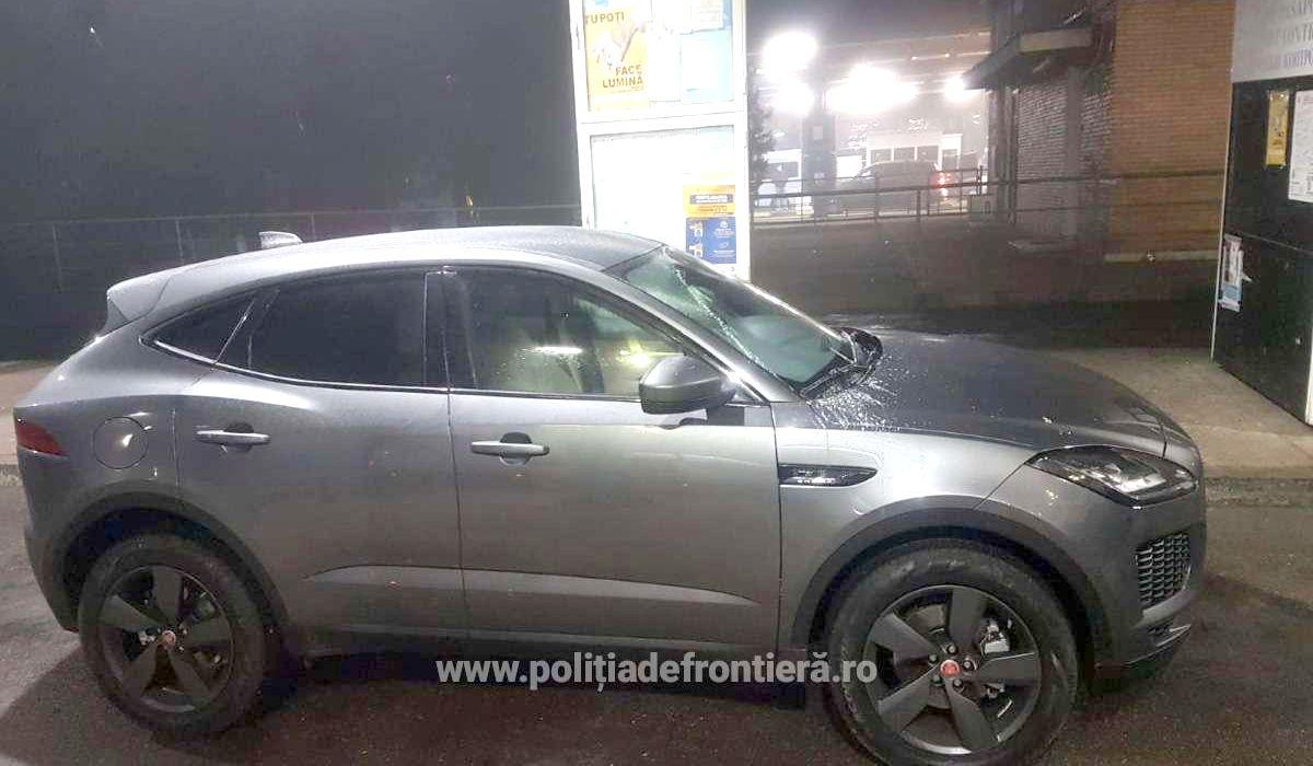 Maşina furată din Italia a fost confiscată în vama Albiţa