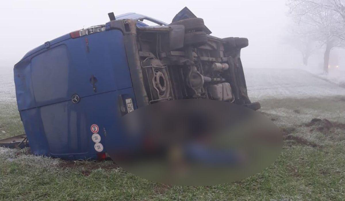 Microbuz cu călători, accident în Topraisar, Constanţa