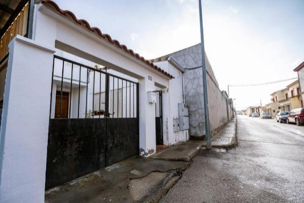 Casa în care locuia românca omorâtă în Spania