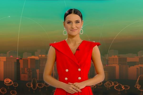 Prezentatoarea Horoscopului, Rosse, în platoul Observator