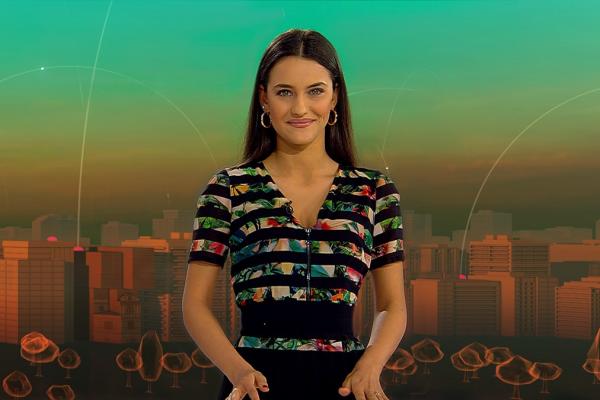 Prezentatoarea Horoscopului, Rosse, în platoul Observator