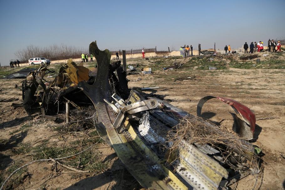 Iran refuză să predea cutia neagră a avionului ucrainean prăbuşit la Teheran Avionul s-a prăbuşit la câteva minute după ce a decolat de pe aeroportul din Teheran