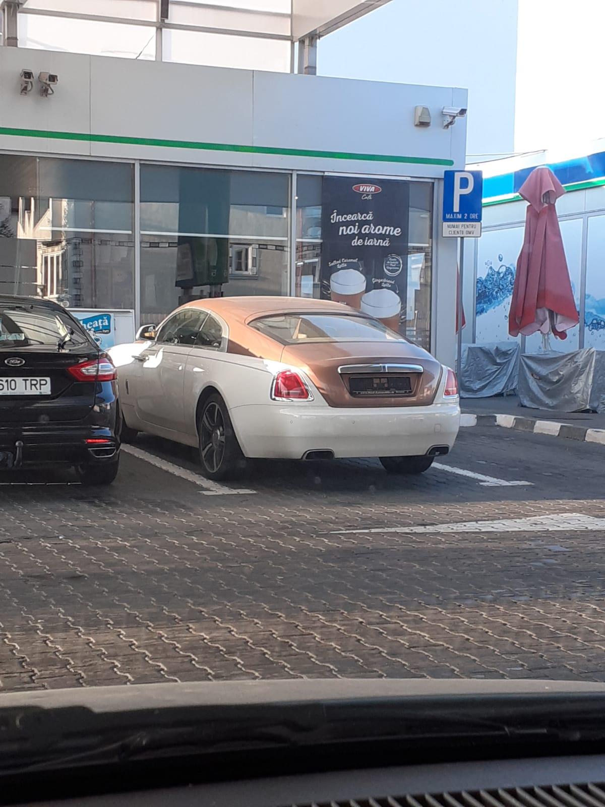 Ţancă Uraganul şi-a părăsit bolidul de lux într-o benzinărie