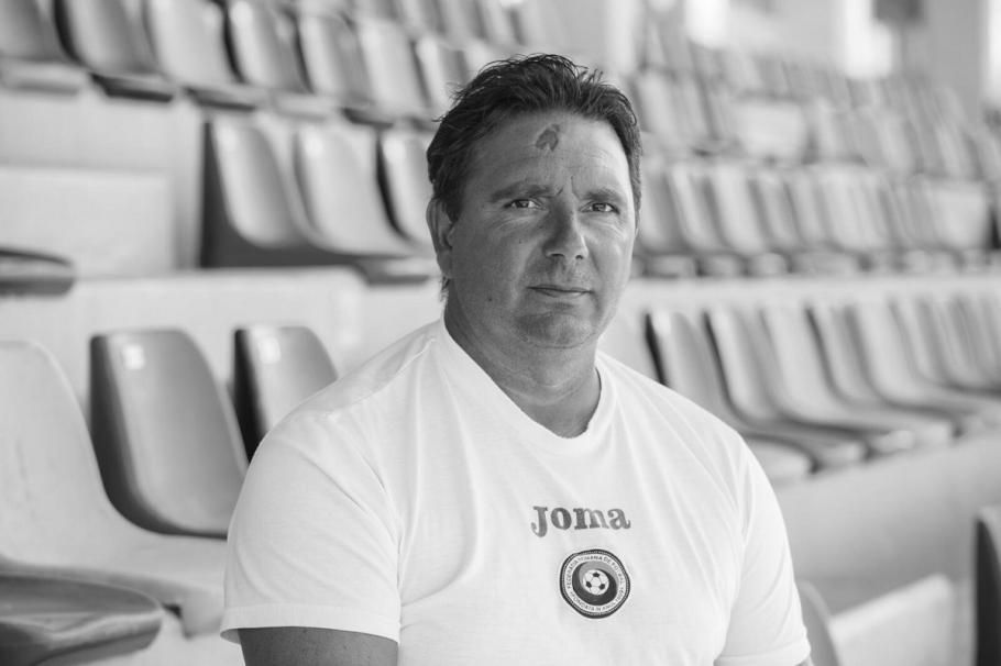 Antrenor român de fotbal, mort de coronavirus la 50 de ani Florin Bugar a fost internat cu infecție cu noul coronavirus pe 8 octombrie