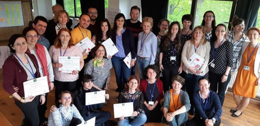 Aspire Talks program de învățare pentru elevii de gimnaziu