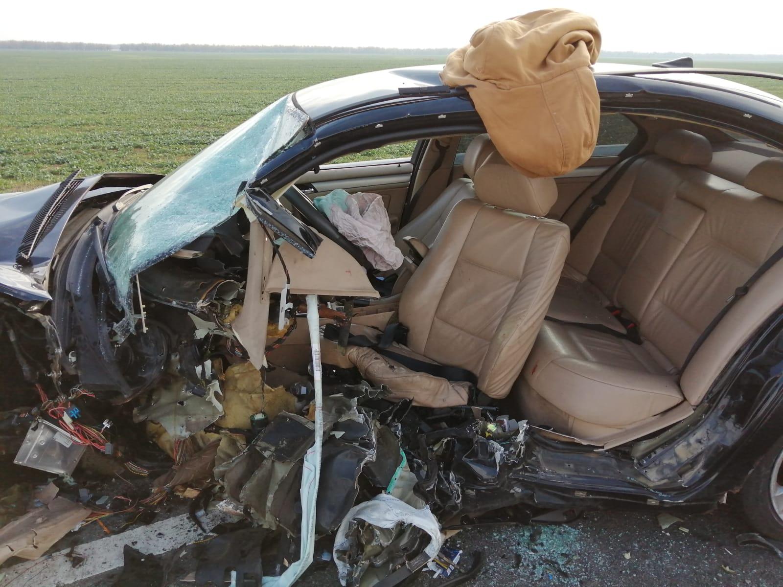 Imagine de aproape cu BMW-ul implicat în accidentul de la Caracal