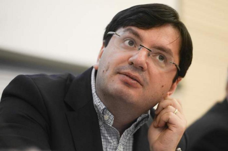Nicolae Bănicioiu, fost ministru al Sănătăţii Nicolae Bănicioiu e acuzat de trafic de influenţă și luare de mită