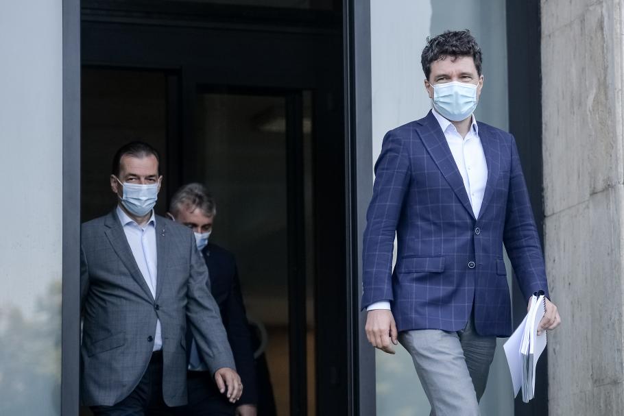 Nicuşor Dan se testează pentru Covid-19 Nicuşor Dan se testează pentru Covid-19