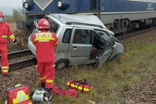 Pompierii SMURD au intervenit la locul accidentului