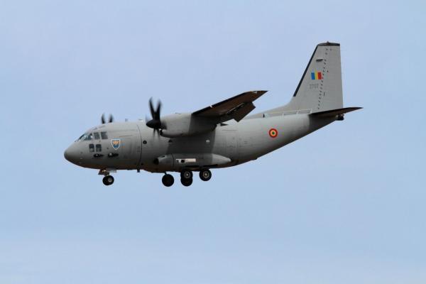 15 pacienți Covid vor fi transportaţi cu un avion Spartan, din Bucureşti, la spitale din regiunea Moldovei