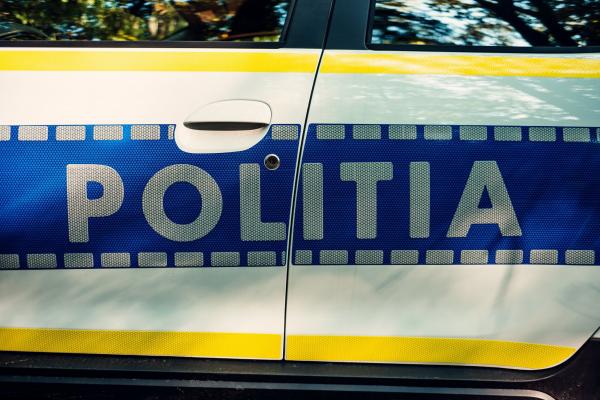 Polițiștii, sesizaţi cu privire la faptul că intr-o fântână din localitatea Ipoteşti a fost identificat cadavrul unui bărbat de 39 de ani