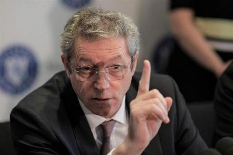 Adrian Streinu-Cercel: „Cei care se ocupă de denigrarea vaccinului să tacă din gură. Dacă nu, să-şi asume morţii” Adrian Streinu-Cercel: „Cei care se ocupă de denigrarea vaccinului să tacă din gură. Dacă nu, să-şi asume morţii”