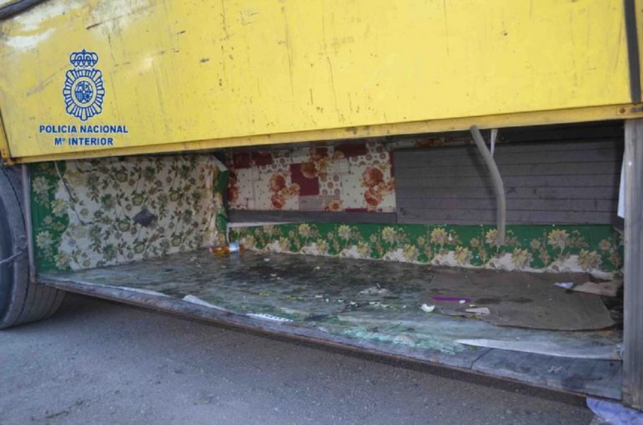 Români reţinuţi în Spania, pentru implicare în traficul de migranţi Românii sunt cercetaţi în stare de libertate