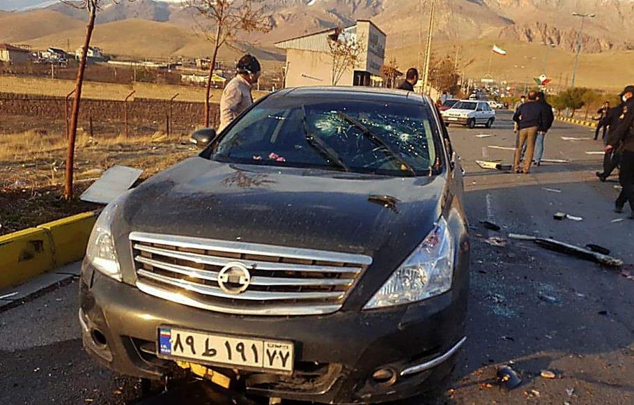 Imagini de la locul în care a fost asasinat Mohsen Fakhrizadeh, considerat ”părintele” programului nuclear iranian Imagini de la locul în care a fost asasinat Mohsen Fakhrizadeh, considerat ”părintele” programului nuclear iranian