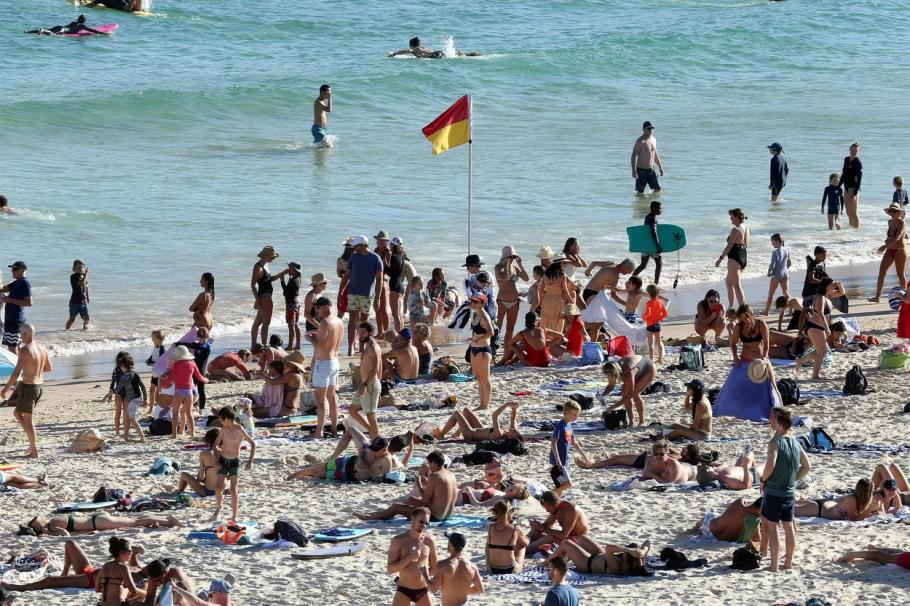 Sydney, cel mai mare oraş din Australia, care se confruntă cu o perioadă de caniculă Sydney, cel mai mare oraş din Australia, care se confruntă cu o perioadă de caniculă