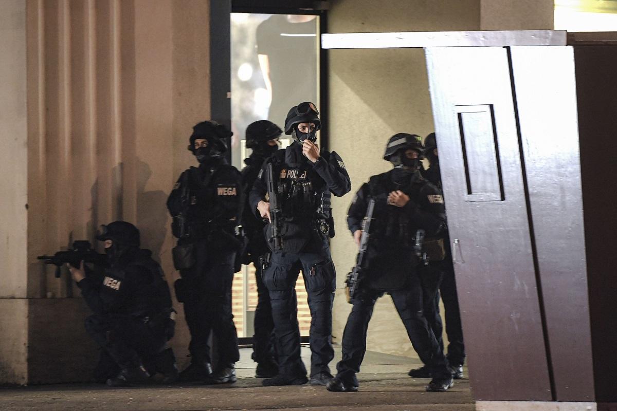 Atacul terorist de la Viena s-a soldat cu cinci morți și 15 răniți