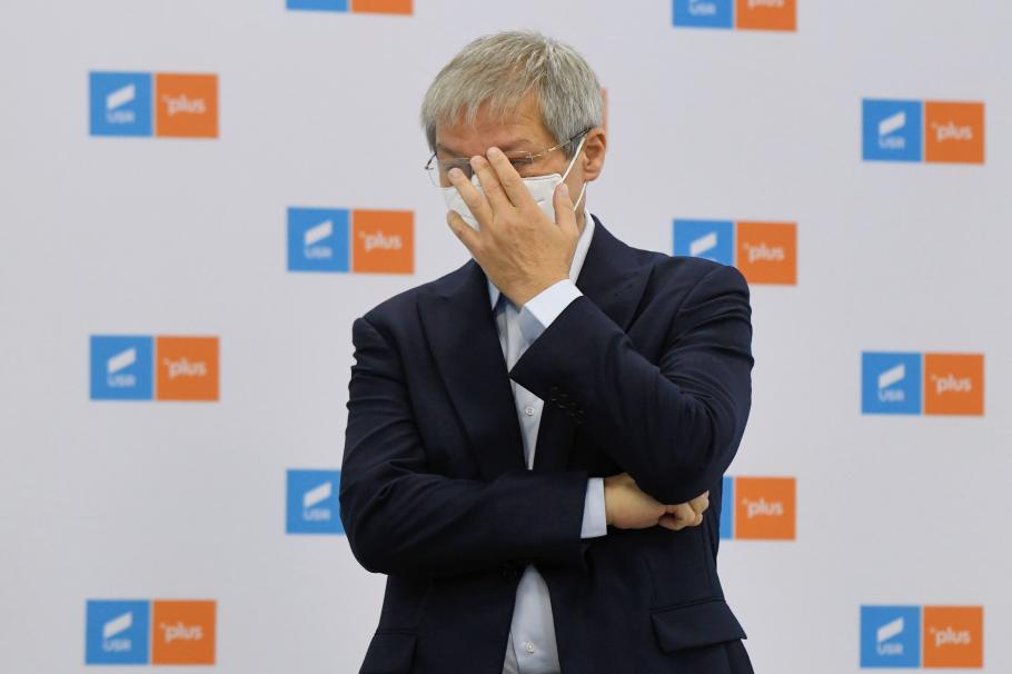 Cioloș: USR-PLUS nu va colabora cu PSD. Ciolacu; S-a grăbit să comenteze un fake news Dacian Cioloș, copreședinte USR-PLUS