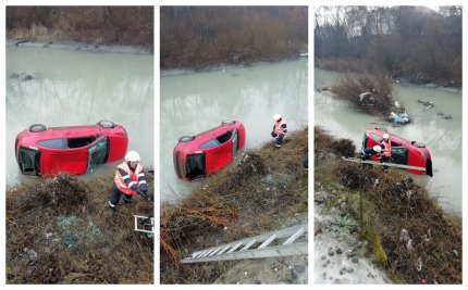 Tânăra implicată în accident a fost transportată la spital