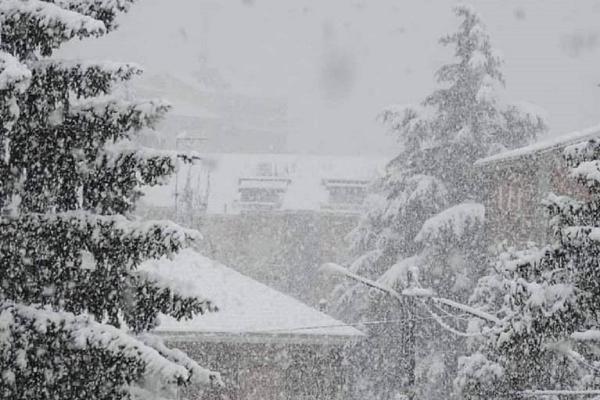 Ninsori şi viscol în România