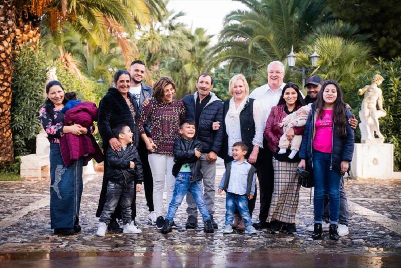 Belle Barbu Belle Barbu alături de familie