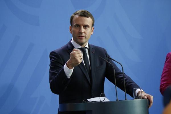Emmanuel Macron, preşedintele Franţei, cere atenţie dublă, după mutaţia descoperită la noul coronavirus