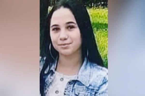 O mamă își caută fiica dispărută în Brașov. Copila de 15 ani este de negăsit