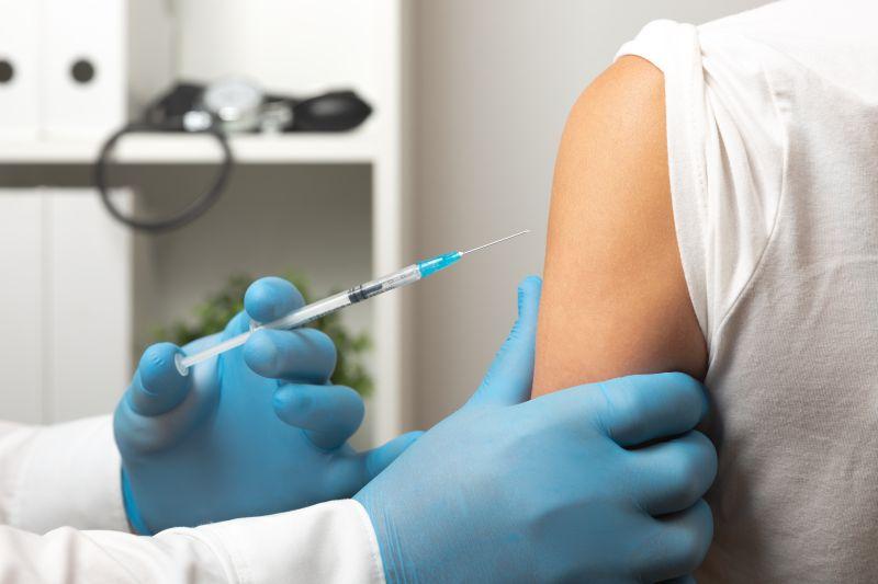 Vaccin anti-covid 19 România a intrat în a doua zi de vaccinare anti-covid 19