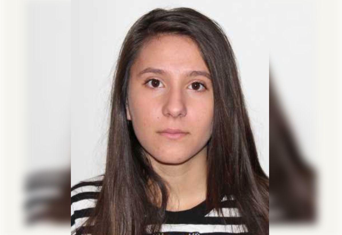 O minoră de 15 ani din Dolj e de negăsit. Tudorița Andreea a dispărut de acasă în Ajunul Crăciunului O minoră de 15 ani din Dolj e de negăsit. Tudorița Andreea a dispărut de acasă în Ajunul Crăciunului