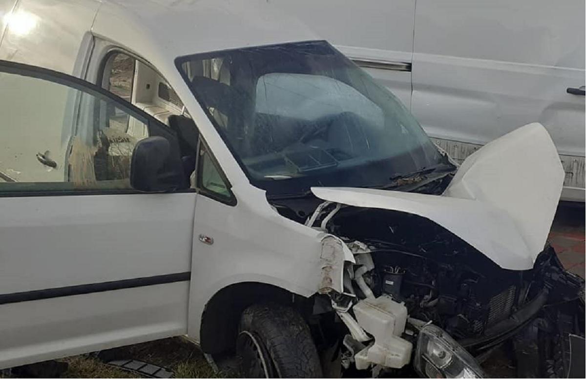 Un mort şi trei răniţi în urma unui accident produs în apropiere de Bucureşti Una dintre victimele accidentului din Ialomiţa a fost transportată la spitalul din Urziceni