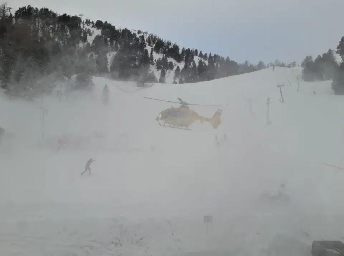 Cerere în căsătorie încheiată dezastruos pe munte, după ce ambii amorezi au căzut în gol de pe o stâncă, în Austria Cerere în căsătorie încheiată dezastruos pe munte, după ce ambii amorezi au căzut în gol de pe o stâncă, în Austria