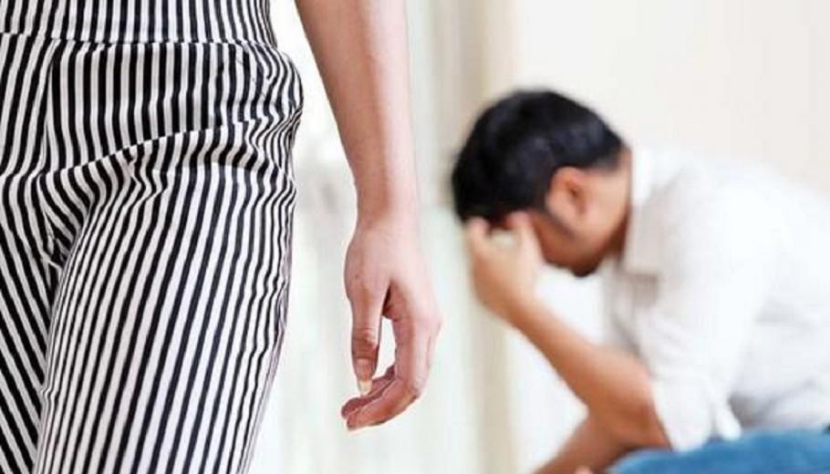 Christianity To disable Straighten Lăcrămioara din Tătaru şi-a terorizat concubinul şi pe părinţii lui: "O ţine sub pat, când o ia, prinde putere!" Christianity To disable Straighten Lăcrămioara din Tătaru şi-a terorizat concubinul şi pe părinţii lui: "O ţine sub pat, când o ia, prinde putere!"