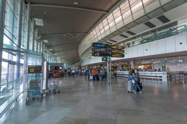 Românii, susţinuţi de reprezentanţii Consulatului României din Spania