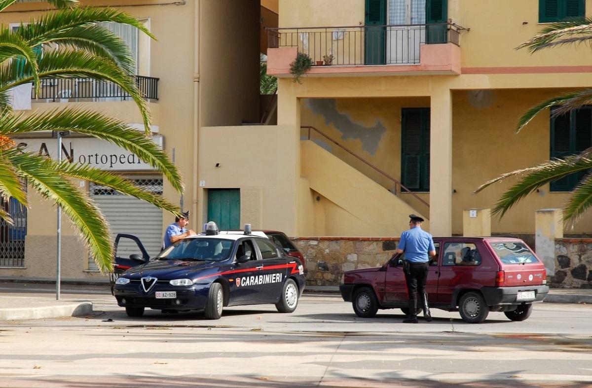 Un şofer român neplătit de câteva luni a încercat să-şi dea foc într-o parcare din Italia Şoferul român reclama că nu a fost plătit de câteva luni pentru munca depusă