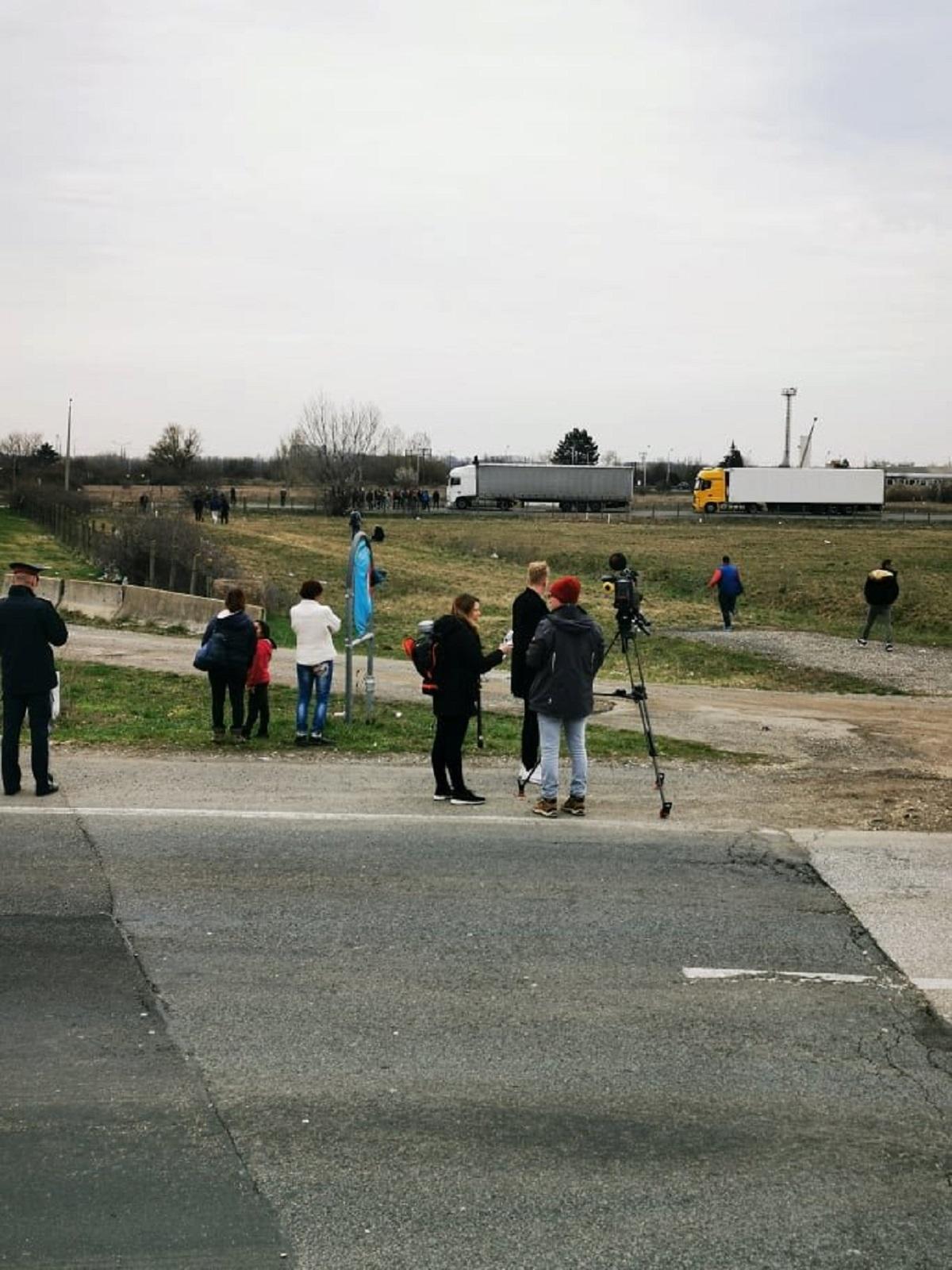 Români blocați la granița dintre Austria și Ungaria