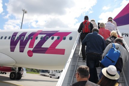 Wizz Air suspendă rutele dintre Emiratele Arabe Unite şi România