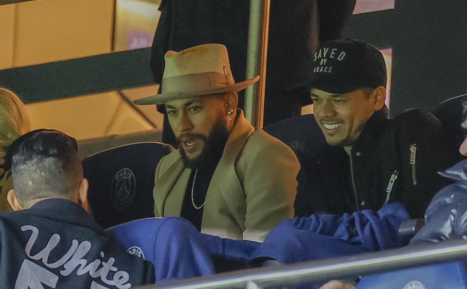 Neymar, PSG Neymar, în tribune