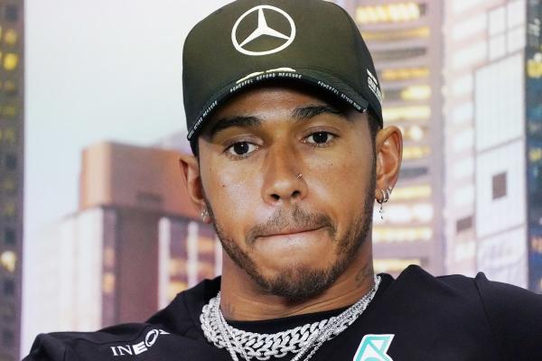 Lewis Hamilton, în timpul unui interviu