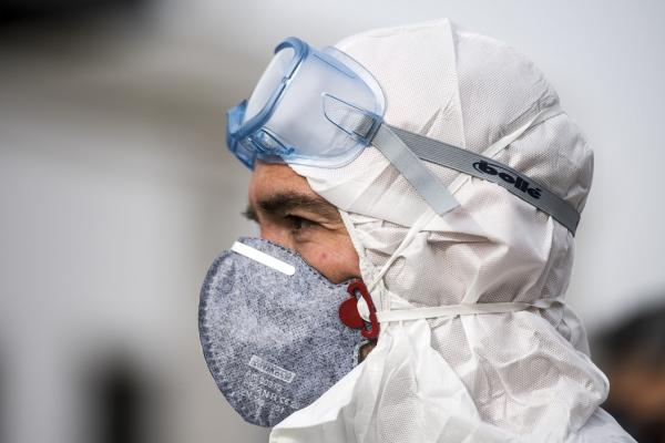 Lupta contra coronavirusului continuă