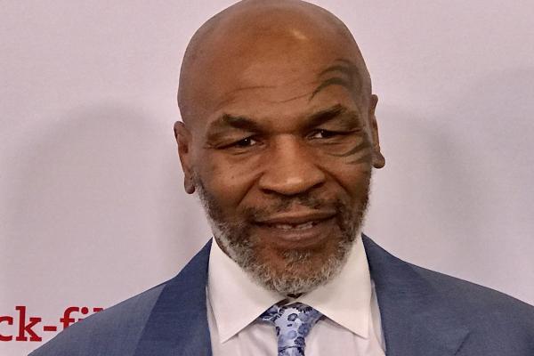 Mike Tyson în timpul unui interviu