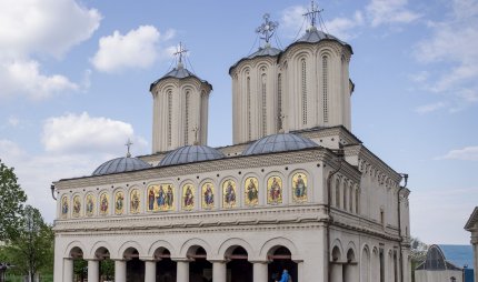 Biserica de la Patriarhia Română