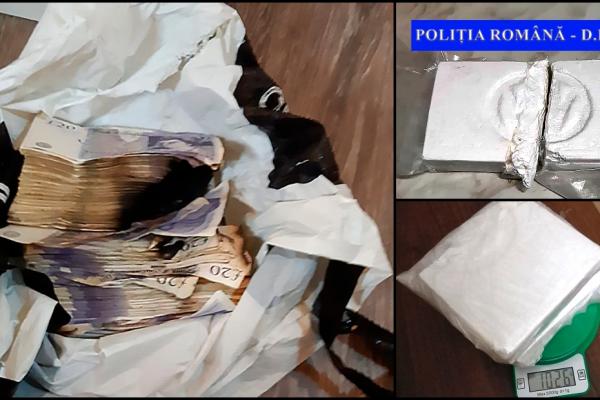 Soț și soție, prinși în flagrant în timp ce vindeau 1 kg de cocaină, la Iași