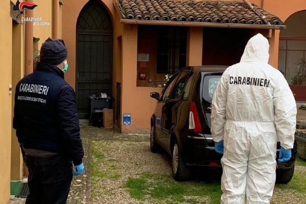 Românca ar fi fost găsită moartă chiar de soţul ei