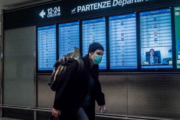 Pasager în aeroportul din Milano